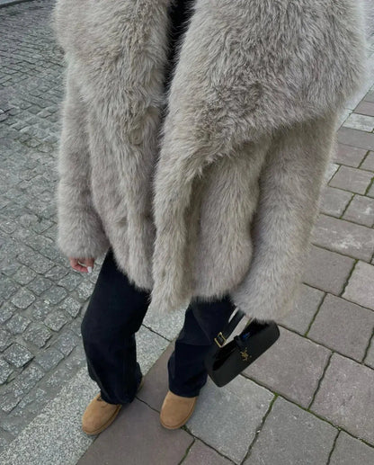 MACY - Fur Coat